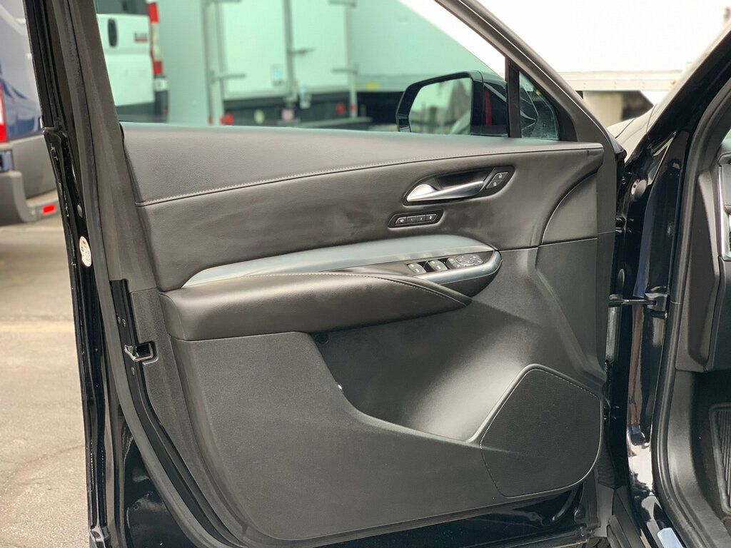 2022 Cadillac XT4 Premium Luxury photo 16