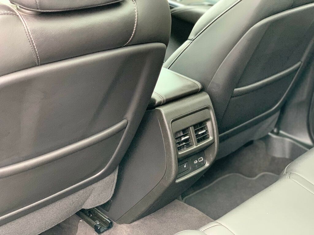 2022 Cadillac XT4 Premium Luxury photo 30