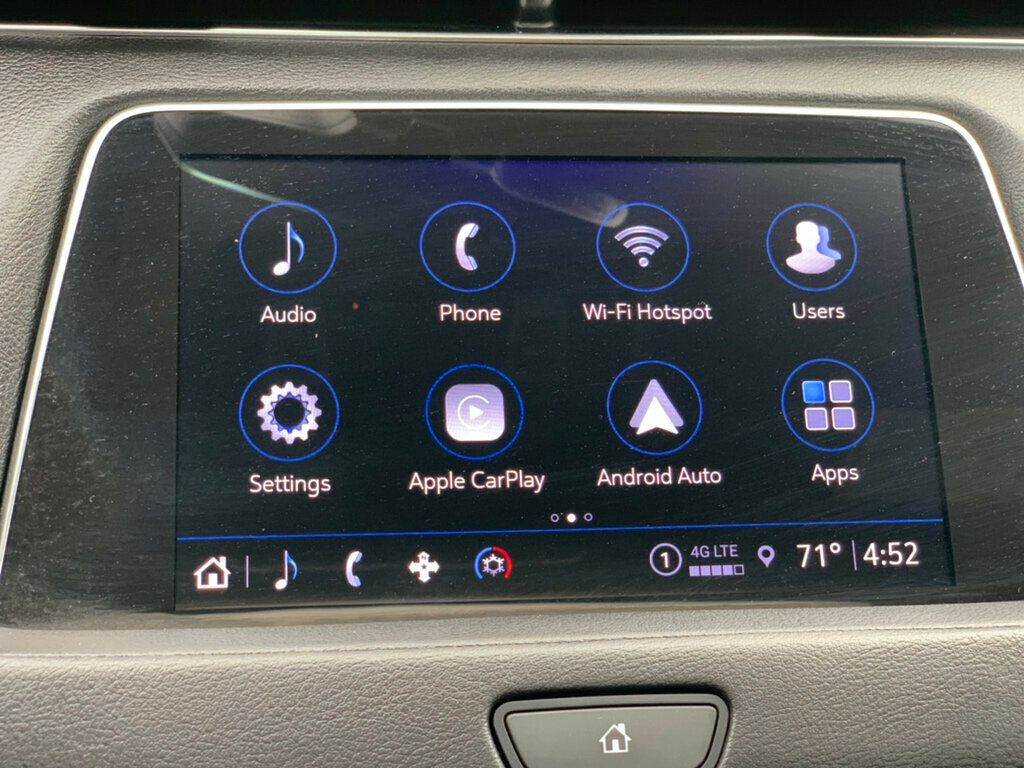 2022 Cadillac XT4 Premium Luxury photo 4