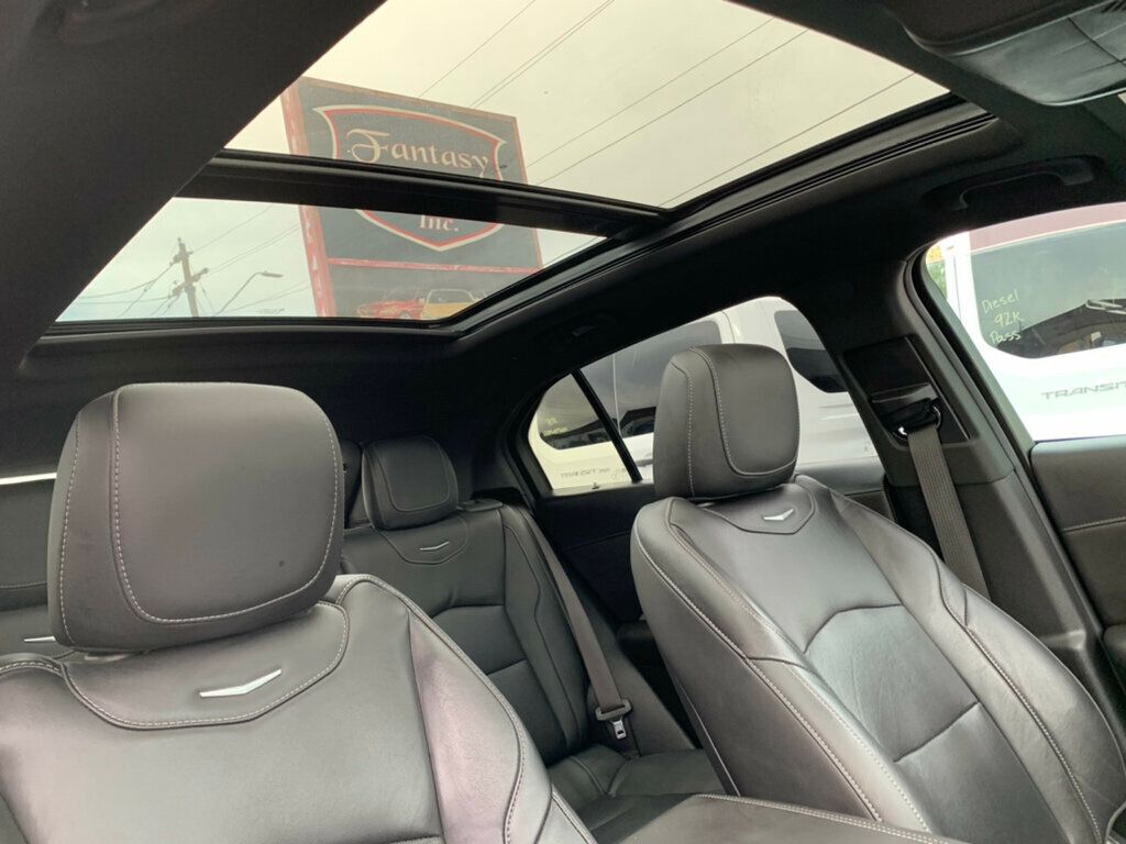 2022 Cadillac XT4 Premium Luxury photo 6