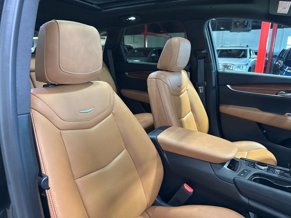 2022 Cadillac XT5 AWD 4dr Premium Luxury - 23027776 - 44