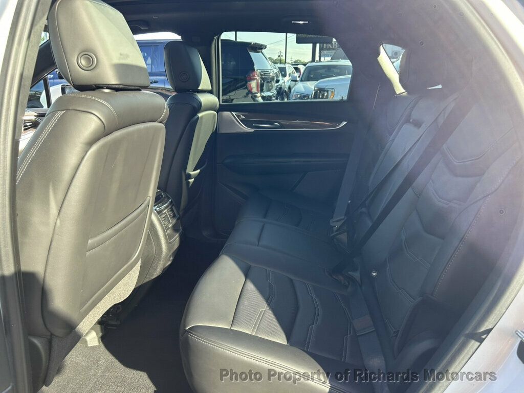 2022 Cadillac XT5 AWD 4dr Premium Luxury - 23075537 - 16