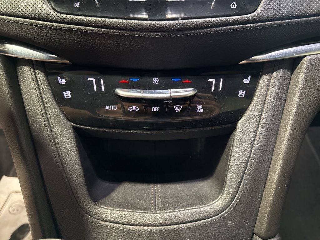2022 Cadillac XT5 FWD 4dr Premium Luxury - 23000778 - 23