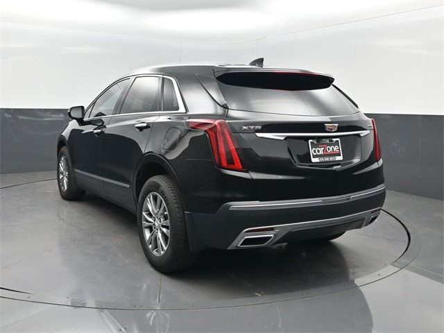 2022 Cadillac XT5 Premium Luxury photo 2