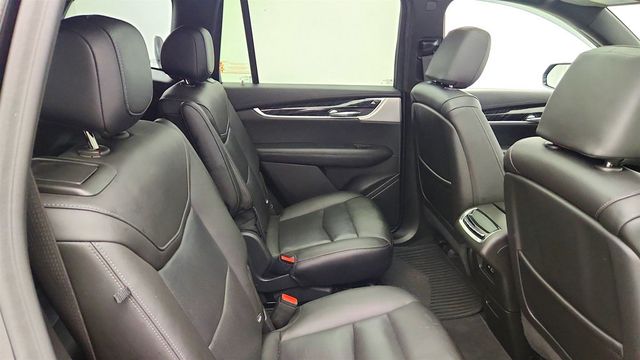 2022 Cadillac XT6 Premium Luxury AWD w/ Technology Package & Bose Audio - 23042522 - 22