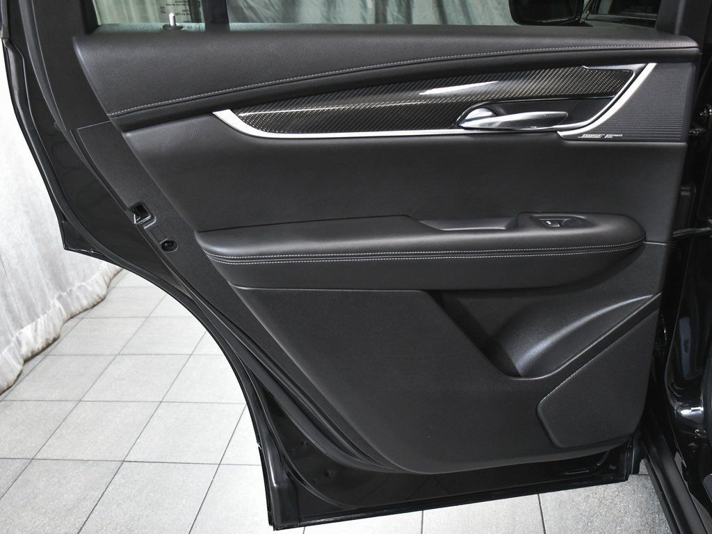 2022 Cadillac XT6 Sport photo 14