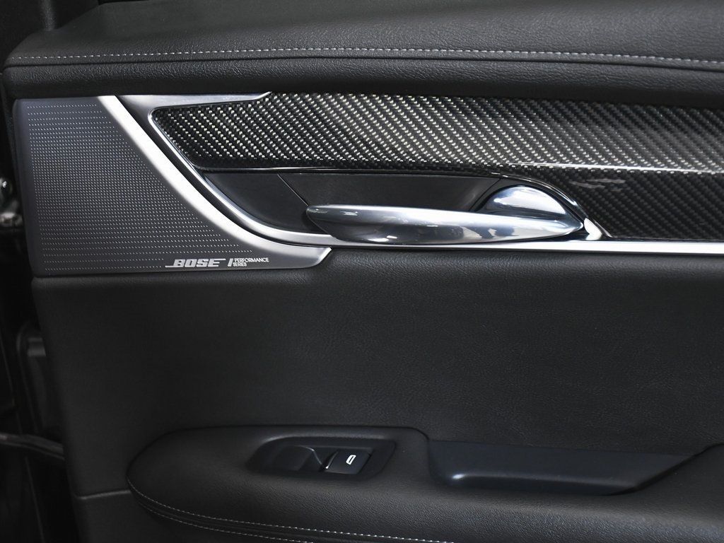 2022 Cadillac XT6 Sport photo 17