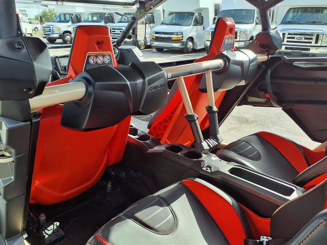 2022 Can-Am MAVERICK X3 Max DS Turbo RR - 23007468 - 9