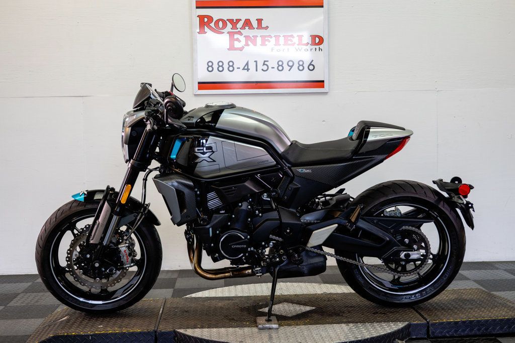 2022 CF  MOTO CLX 700 SPORT NAKED SPORT BIKE!!! - 23049067 | Video 2