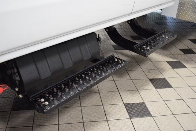 2022 Chevrolet Silverado 5500HD Work Truck photo 12