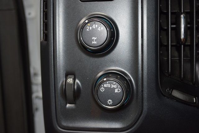 2022 Chevrolet Silverado 5500HD Work Truck photo 21
