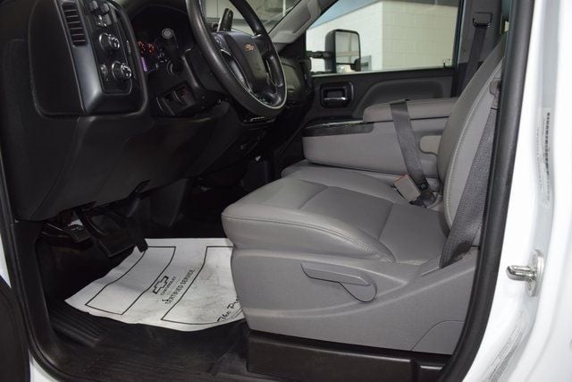 2022 Chevrolet Silverado 5500HD Work Truck photo 26