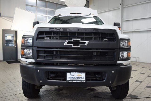 2022 Chevrolet Silverado 5500HD Work Truck photo 3