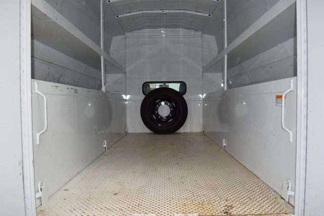 2022 Chevrolet Silverado 5500HD Work Truck photo 34