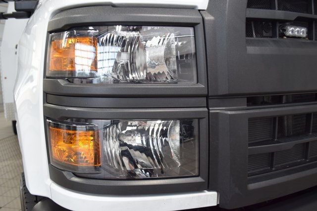 2022 Chevrolet Silverado 5500HD Work Truck photo 5