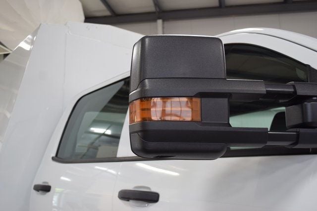 2022 Chevrolet Silverado 5500HD Work Truck photo 8