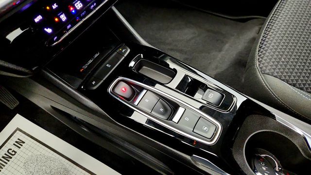 2022 Chevrolet Bolt EUV 4dr LT w/ Comfort & Driver Confidence Packages - 23018217 - 15