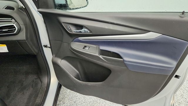 2022 Chevrolet Bolt EUV 4dr LT with Convenience, Comfort & Driver Confidence Packages - 22953851 - 18