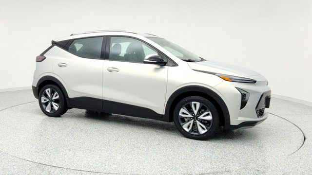 2022 Chevrolet Bolt EUV 4dr LT with Convenience, Comfort & Driver Confidence Packages - 22953851 - 2