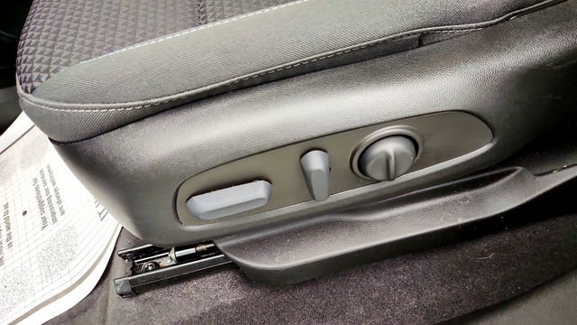 2022 Chevrolet Bolt EUV FWD 4dr LT - 23018217 - 10