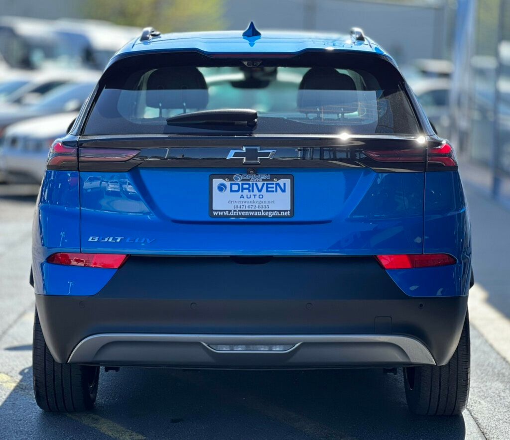 2022 Chevrolet Bolt EUV Premier photo 4