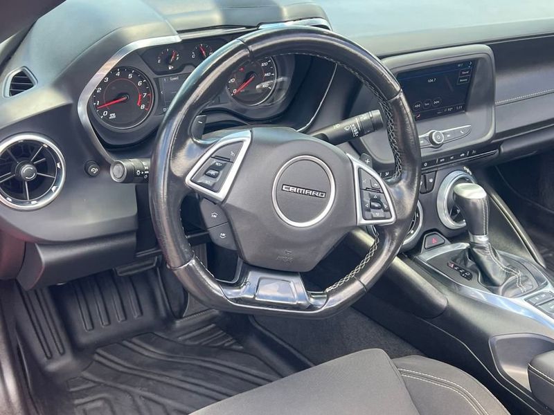 2022 Chevrolet Camaro 1LT photo 15