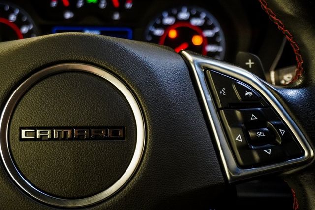 2022 Chevrolet Camaro 2dr Convertible 2LT - 22955512 - 11