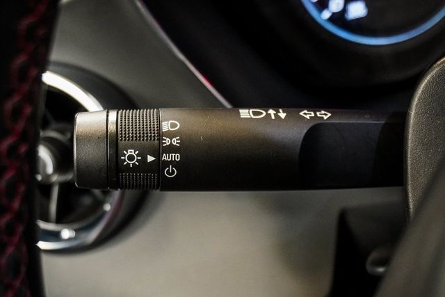 2022 Chevrolet Camaro 2dr Convertible 2LT - 22955512 - 16