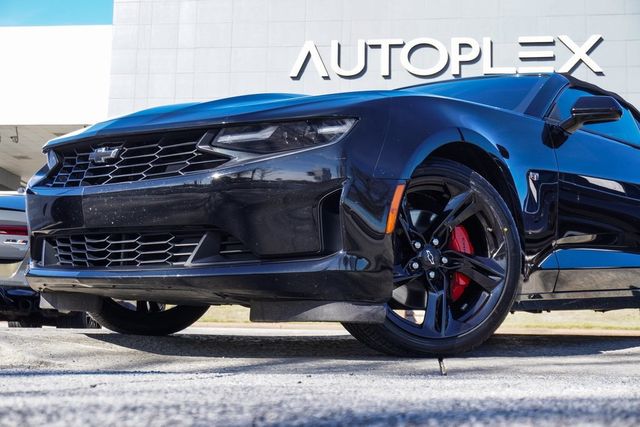 2022 Chevrolet Camaro 2dr Convertible 2LT - 22955512 - 1