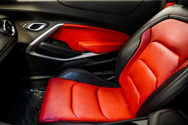 2022 Chevrolet Camaro 2dr Convertible 2LT - 22955512 - 24