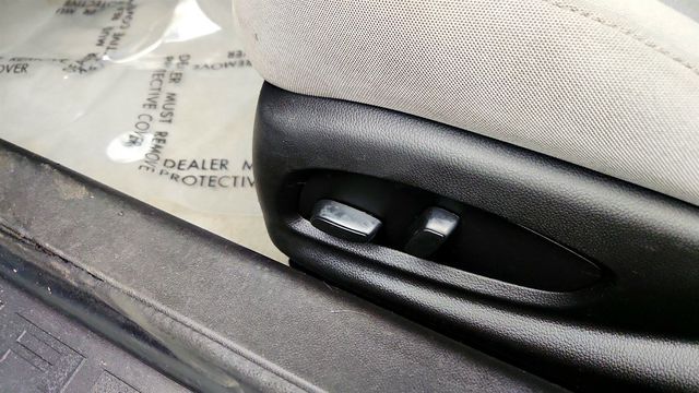 2022 Chevrolet Camaro 2dr Convertible LT1 w/ 6.2L V8 Engine & Apple CarPlay - 22996811 - 10