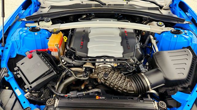 2022 Chevrolet Camaro 2dr Convertible LT1 w/ 6.2L V8 Engine & Apple CarPlay - 22996811 - 26