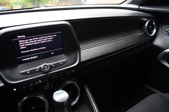 2022 Chevrolet Camaro 2dr Coupe 1LT - 23082528 - 25