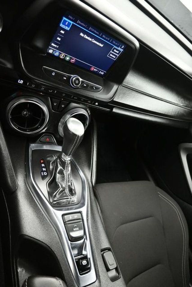 2022 Chevrolet Camaro 2dr Coupe 1LT - 22993861 - 18