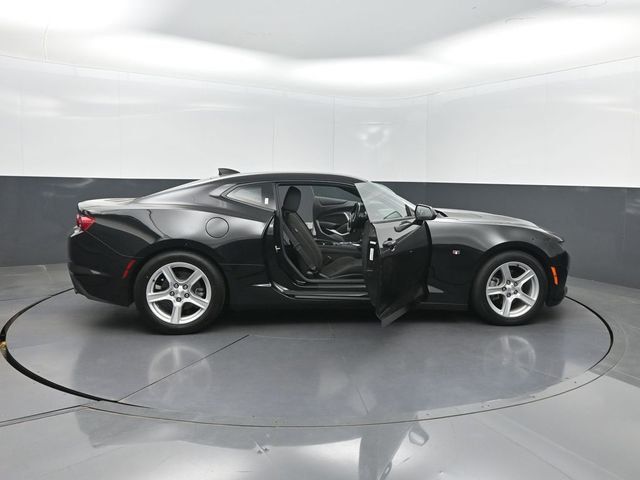 2022 Chevrolet Camaro 2dr Coupe 1LT - 22993861 - 32
