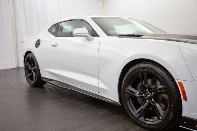 2022 Chevrolet Camaro 2dr Coupe 1LT - 22655313 - 29