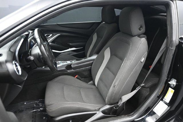 2022 Chevrolet Camaro 2dr Coupe LT1 - 23074766 - 4