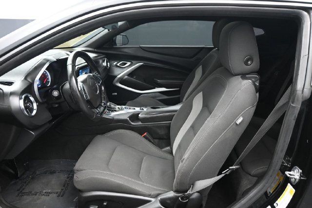 2022 Chevrolet Camaro 2dr Coupe LT1 - 23074766 - 5