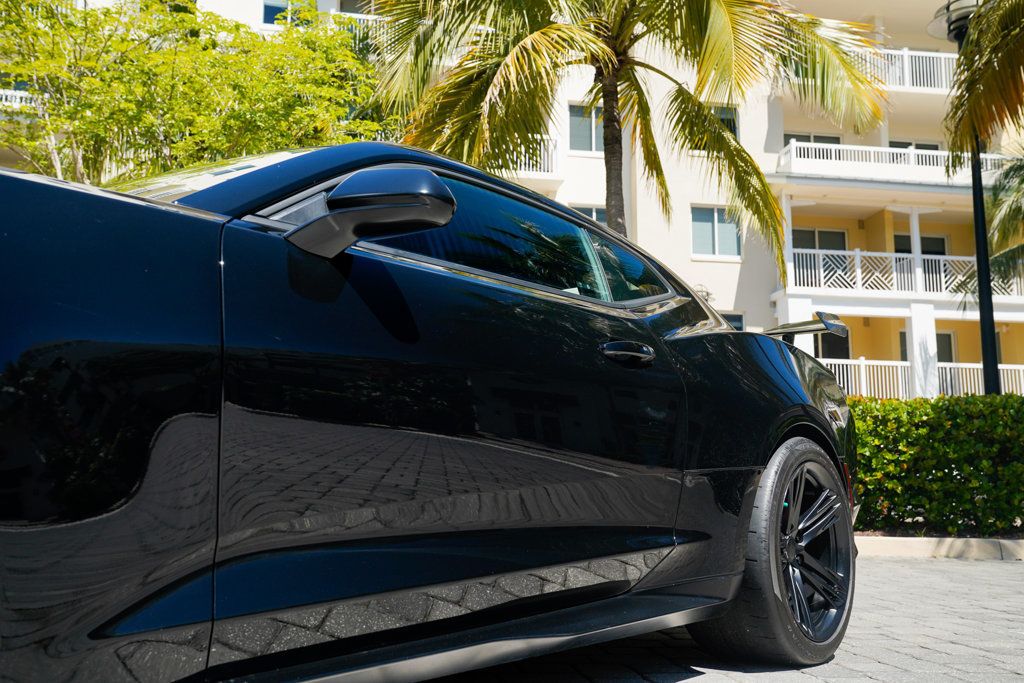 2022 Chevrolet Camaro 2dr Coupe ZL1 - 22917220 - 10