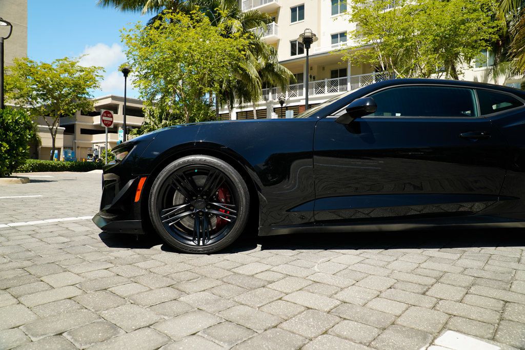 2022 Chevrolet Camaro 2dr Coupe ZL1 - 22917220 - 12
