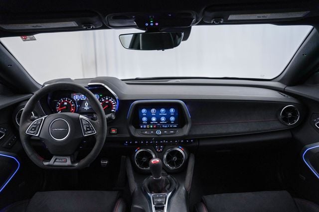 2022 Chevrolet Camaro 2dr Coupe ZL1 - 23034871 - 11