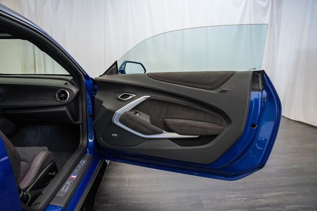 2022 Chevrolet Camaro 2dr Coupe ZL1 - 23034871 - 16