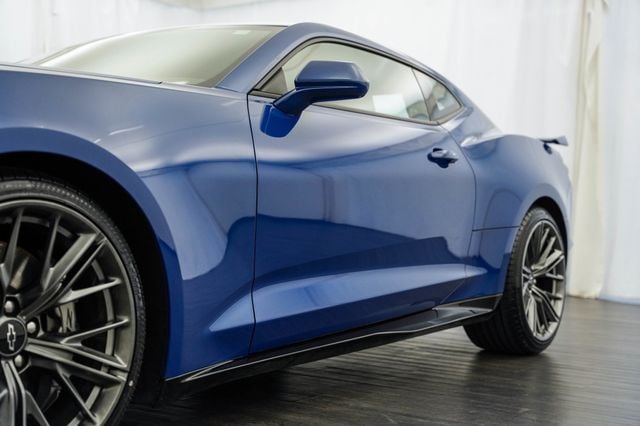 2022 Chevrolet Camaro 2dr Coupe ZL1 - 23034871 - 30