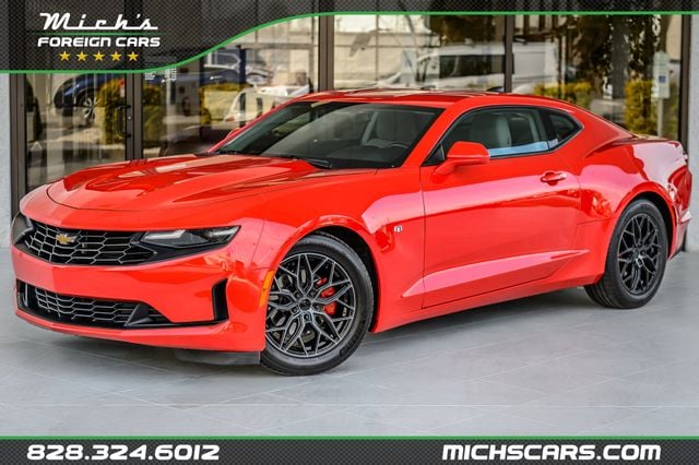 2022 Chevrolet Camaro CAMARO LT1 - RED ON GRAY - SUPER CLEAN - WELL EQIUPPED - 22993636 - 0
