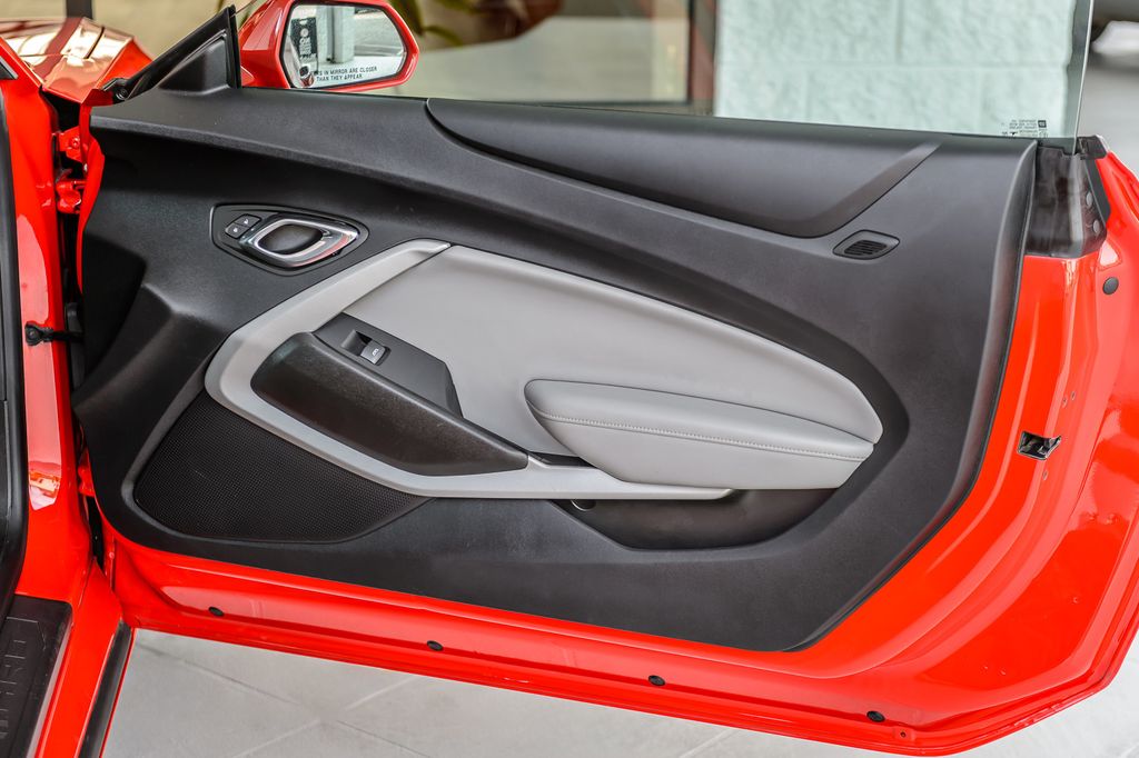 2022 Chevrolet Camaro CAMARO LT1 - RED ON GRAY - SUPER CLEAN - WELL EQIUPPED - 22993636 - 44