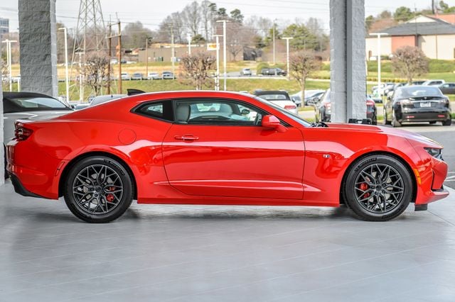 2022 Chevrolet Camaro CAMARO LT1 - RED ON GRAY - SUPER CLEAN - WELL EQIUPPED - 22993636 - 45