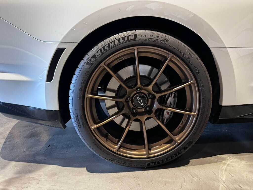 2022 Chevrolet Camaro LocalTrade/ZL1/AeroKit/Htd&CldSeats/ApexWheels/AppleCarplay - 23029520 - 22