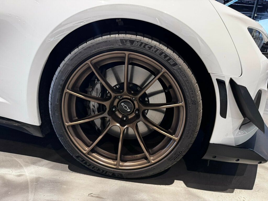 2022 Chevrolet Camaro LocalTrade/ZL1/AeroKit/Htd&CldSeats/ApexWheels/AppleCarplay - 23029520 - 23
