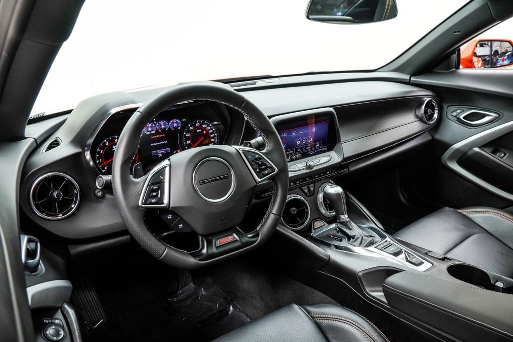 Chevrolet Camaro photo 3