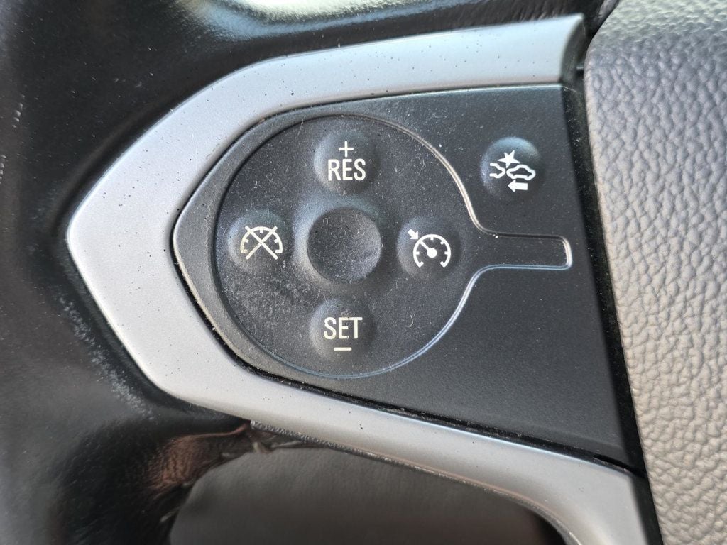 2022 Chevrolet Colorado LT photo 19